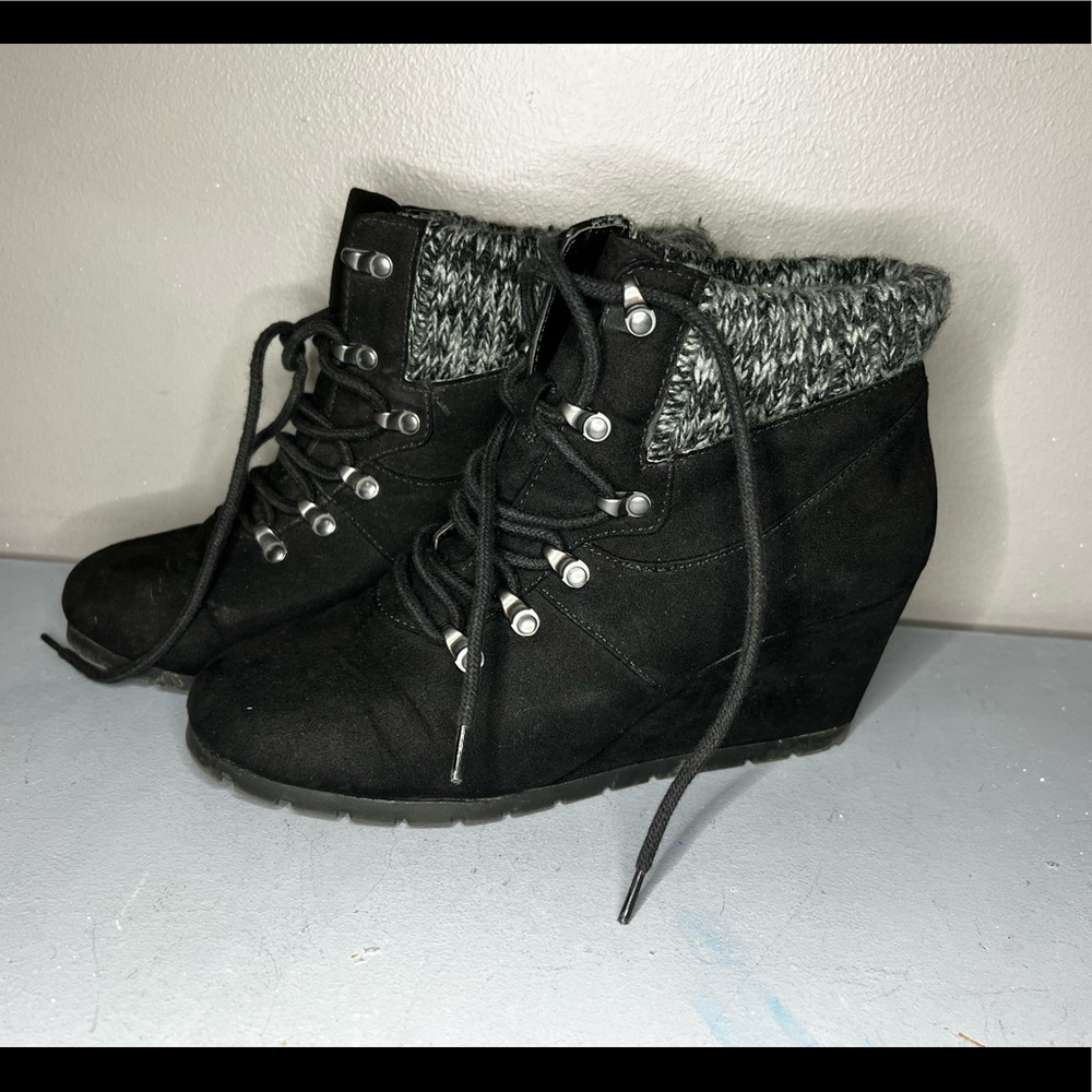Booties - Picture 4 of 6